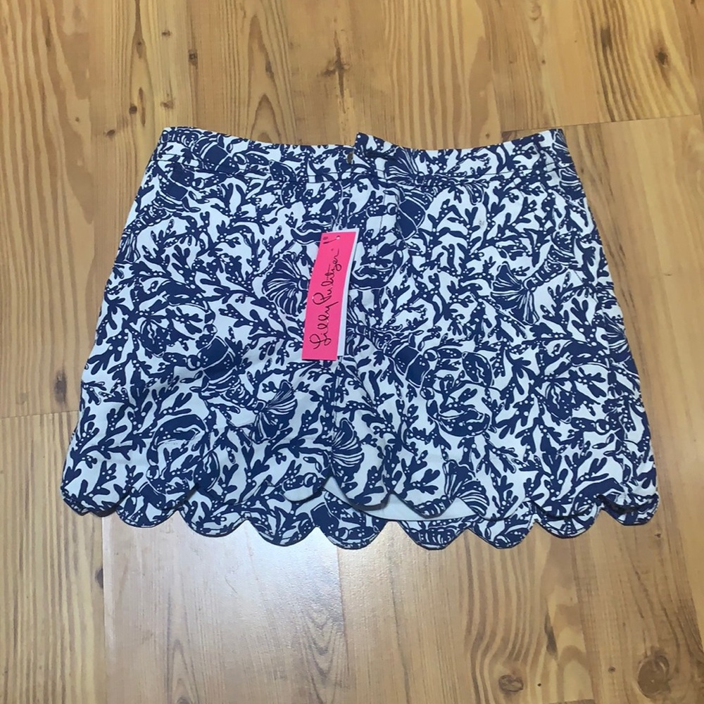 *New* Lilly Pulitzer blue and white skort. Size 2.
